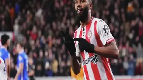 国产AI机器人引热议：中国智造电影为何缺席？